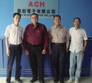 涂总同美国客户合影